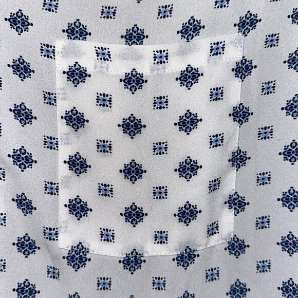 PLEIONE x Anthro M White Blue Printed V Neck Long Sleeve High Low Blouse - Picture 5 of 10